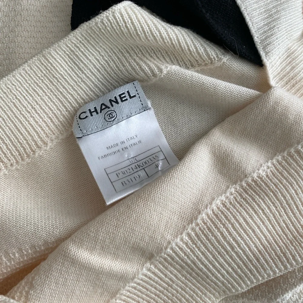 Chanel women vintage 2007 cream black knit dress size 40 $2999